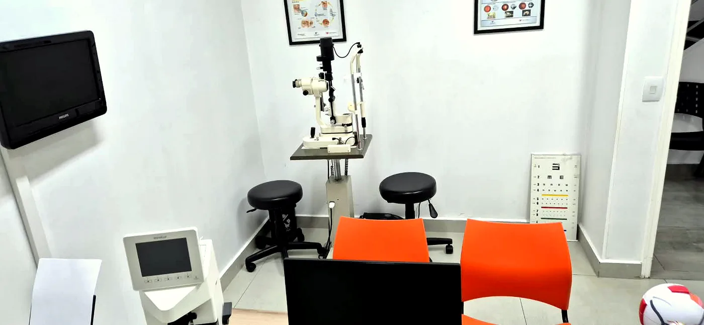 Sala de oftalmologia — Consulte Medicina Ocupacional